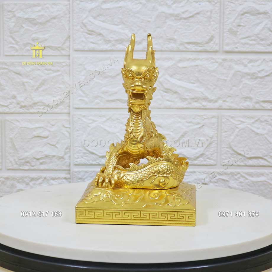 Ấn rồng l&agrave; vật phẩm phong thủy may mắn được nhiều người y&ecirc;u th&iacute;ch